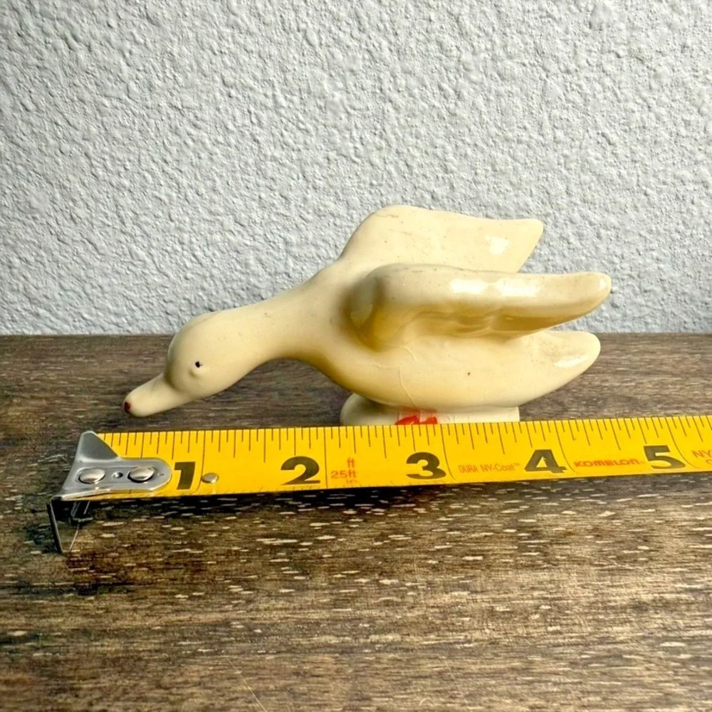 Vintage Ceramic Goose Figurine Cream Glazed Cottage Farmhouse Bird Decor 4.5